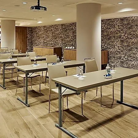 Nh帝王海滩酒店 酒店
