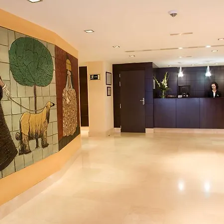 酒店 Nh帝王海滩酒店